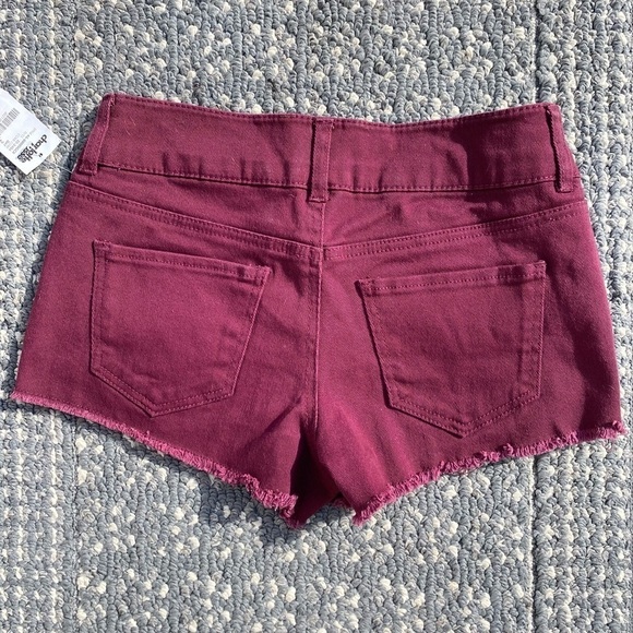 NWT. Mid rise shorts.​ - Picture 2 of 7